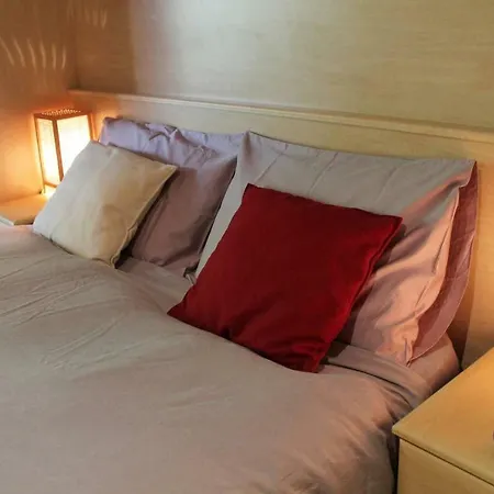 Nice Spacious In Quiet Area With Balcony شقة دون لاوجير